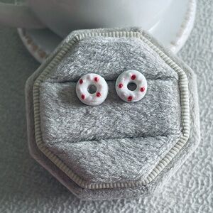 Sprinkled donut stud earrings